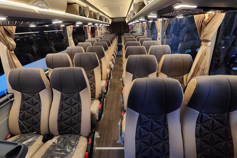 Medium Bus 29 – 35 Seats