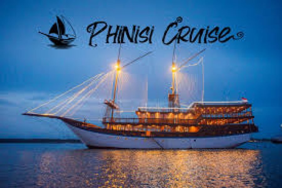 Phinisi Dinner Cruise